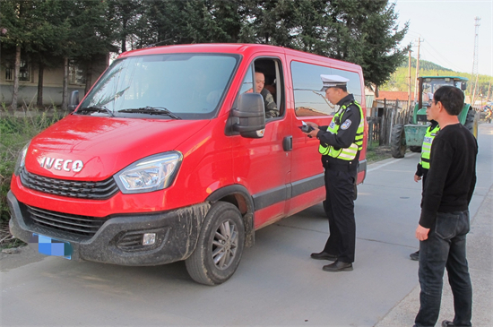 1715560252916782.jpg 8223dc1f7b02901126b279a0e9af940.jpg