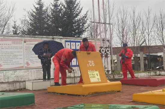 1729665745261512.jpg 物資公司全力做好加油高峰安全保供活動 (2).jpg