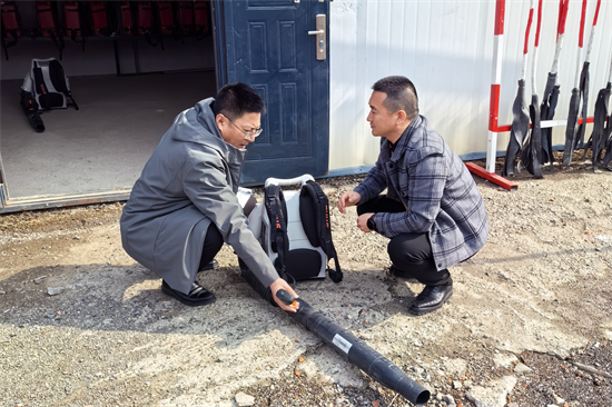 筑牢防火屏障  嚴守安全底線泉林公司開展清明節(jié)前森林防滅火及安全生產(chǎn)督導檢查（1）.jpg